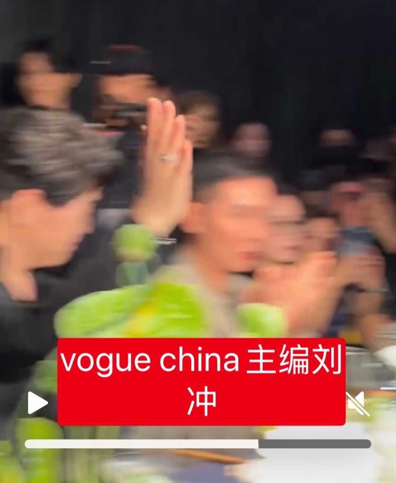 今晚御木本活动时尚圈主编都在诶没空搭理直播卖货的 