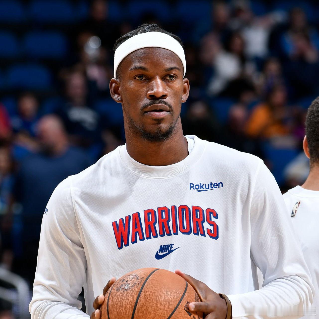 据媒体报道，巴特勒因拖欠房租、损坏房屋以及涉嫌更换门锁，并拒绝房东进入检查而被起