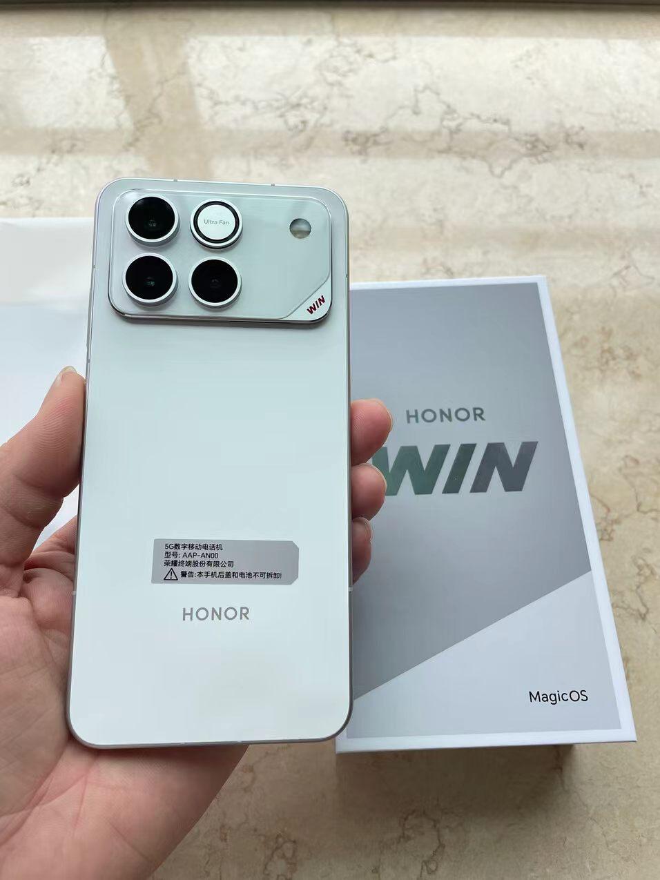荣耀性能旗舰WIN2配置曝光，依然堆料王中王，除了顶级的2nm高通旗舰芯片，屏幕
