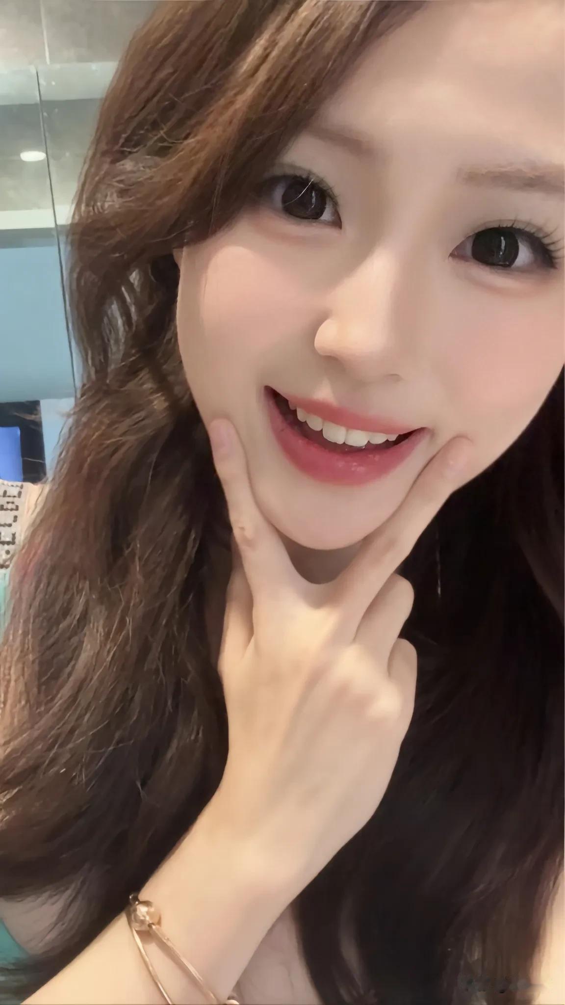 元气满满的一天从微笑开始😊