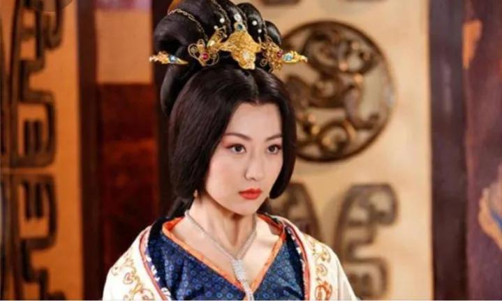 野史：
      隋唐时期被六个皇帝占有过的萧皇后，她历经隋炀帝杨广、宇文化及