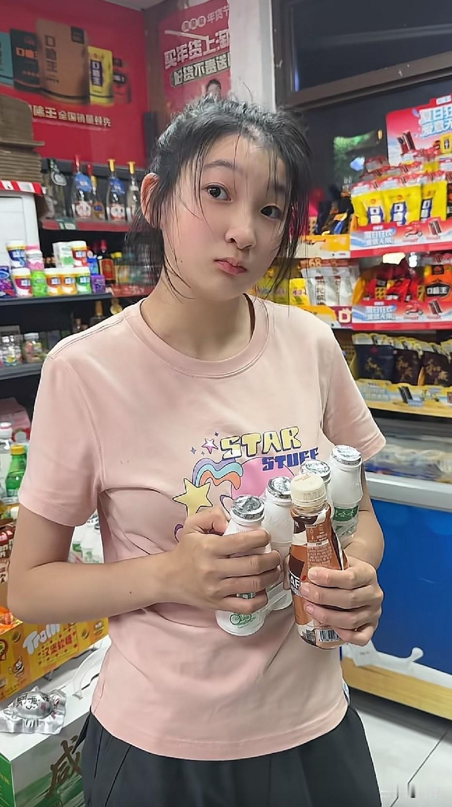 这么好看的小孩，怎么就得了自闭症哎