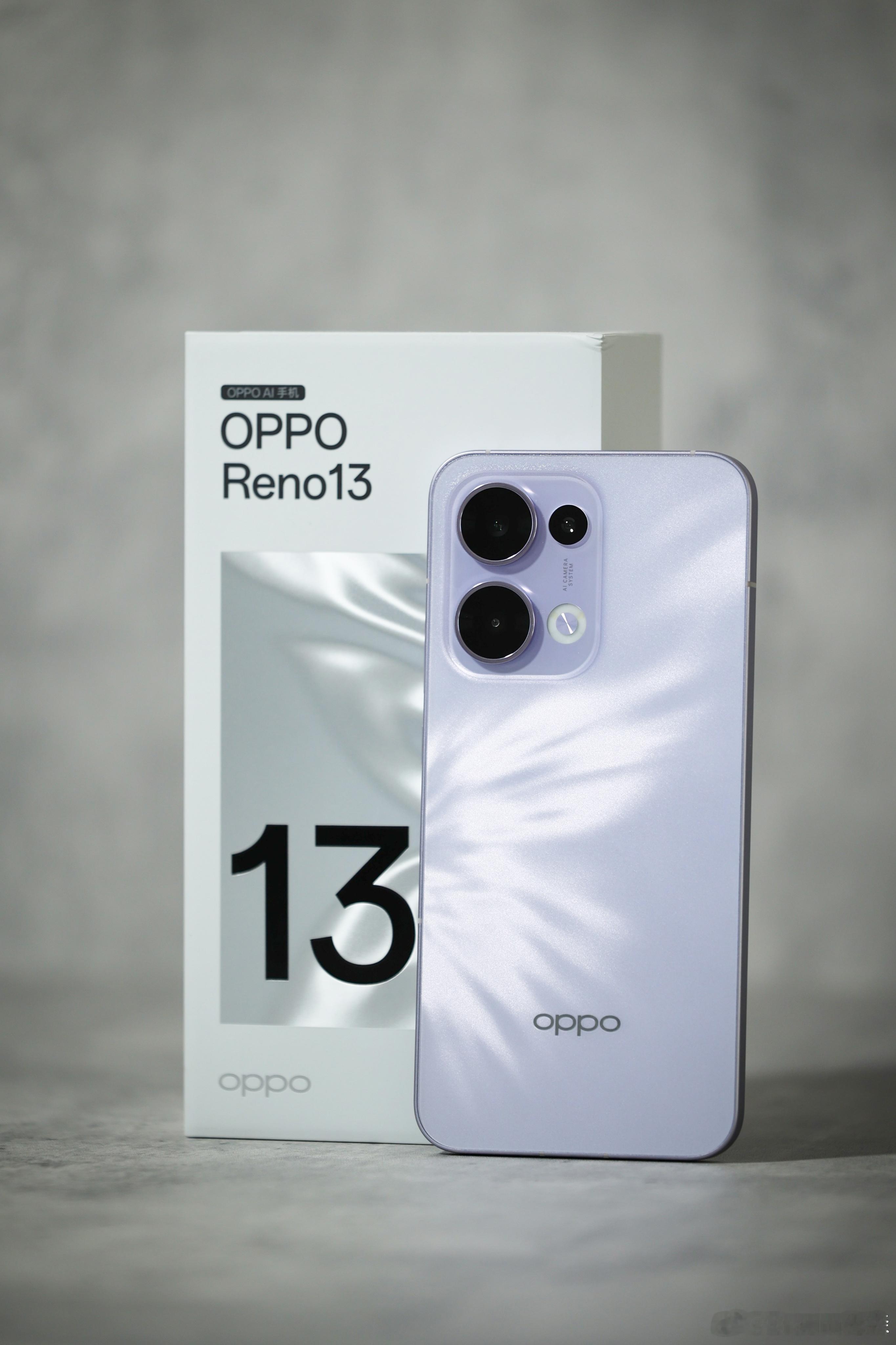 放一组Reno13真机，2699起售，怎么说？ 