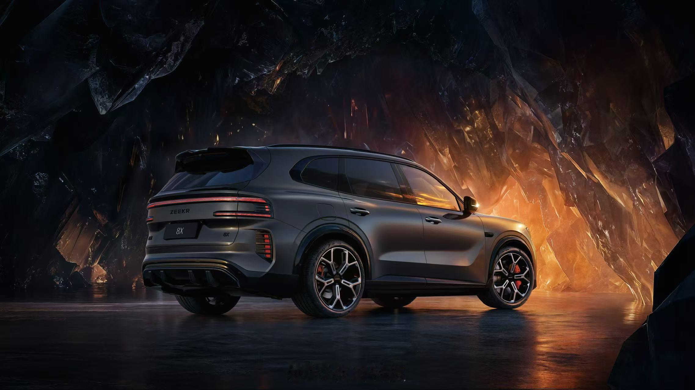 极氪8X预售37.68万起 极氪8X在大气外观和性能舒适上，更能满足家庭用户的情