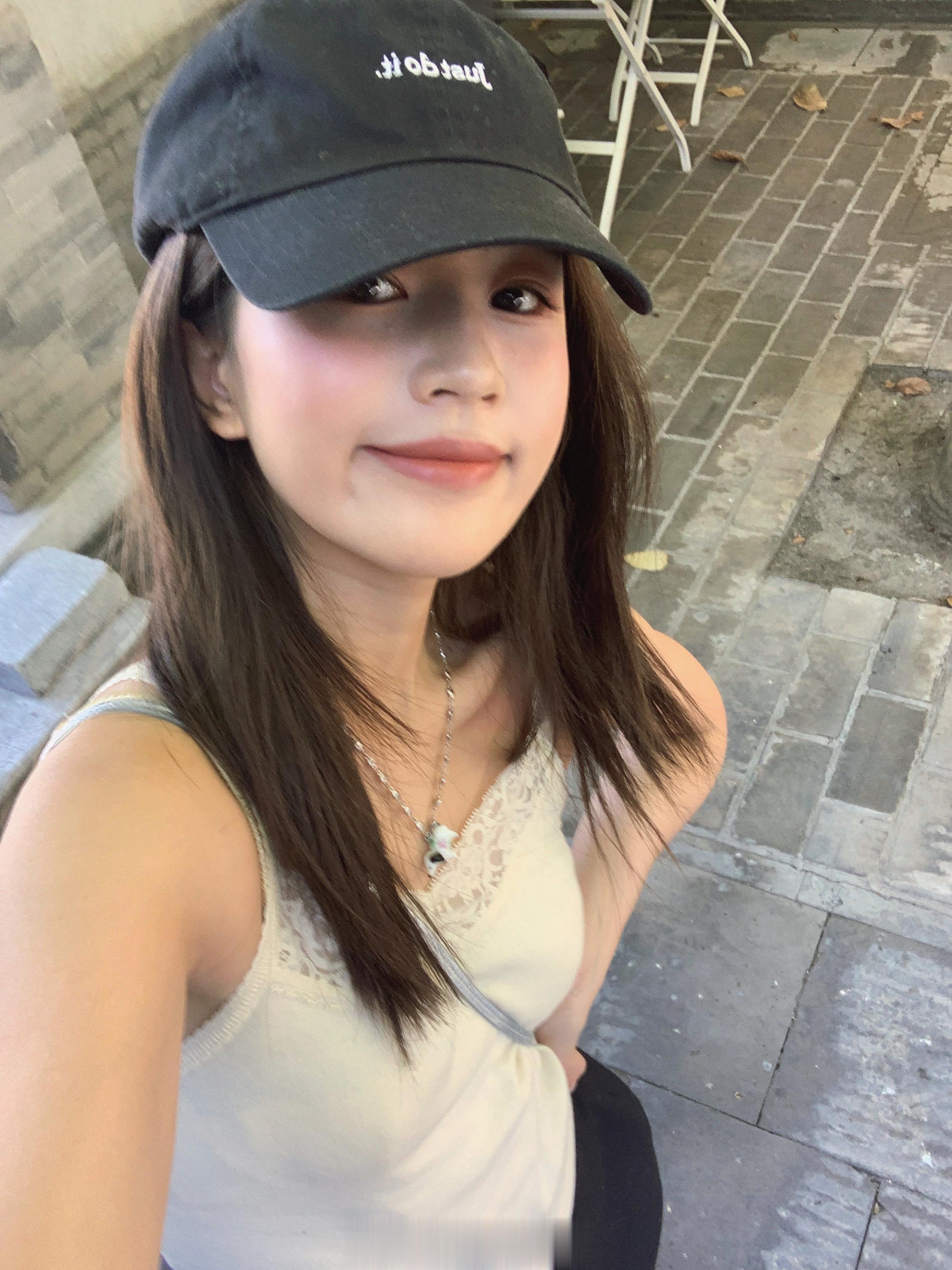 香港开车出行真的太累了  行李箱全是厚衣服的我没衣服穿[裂开] ​​​