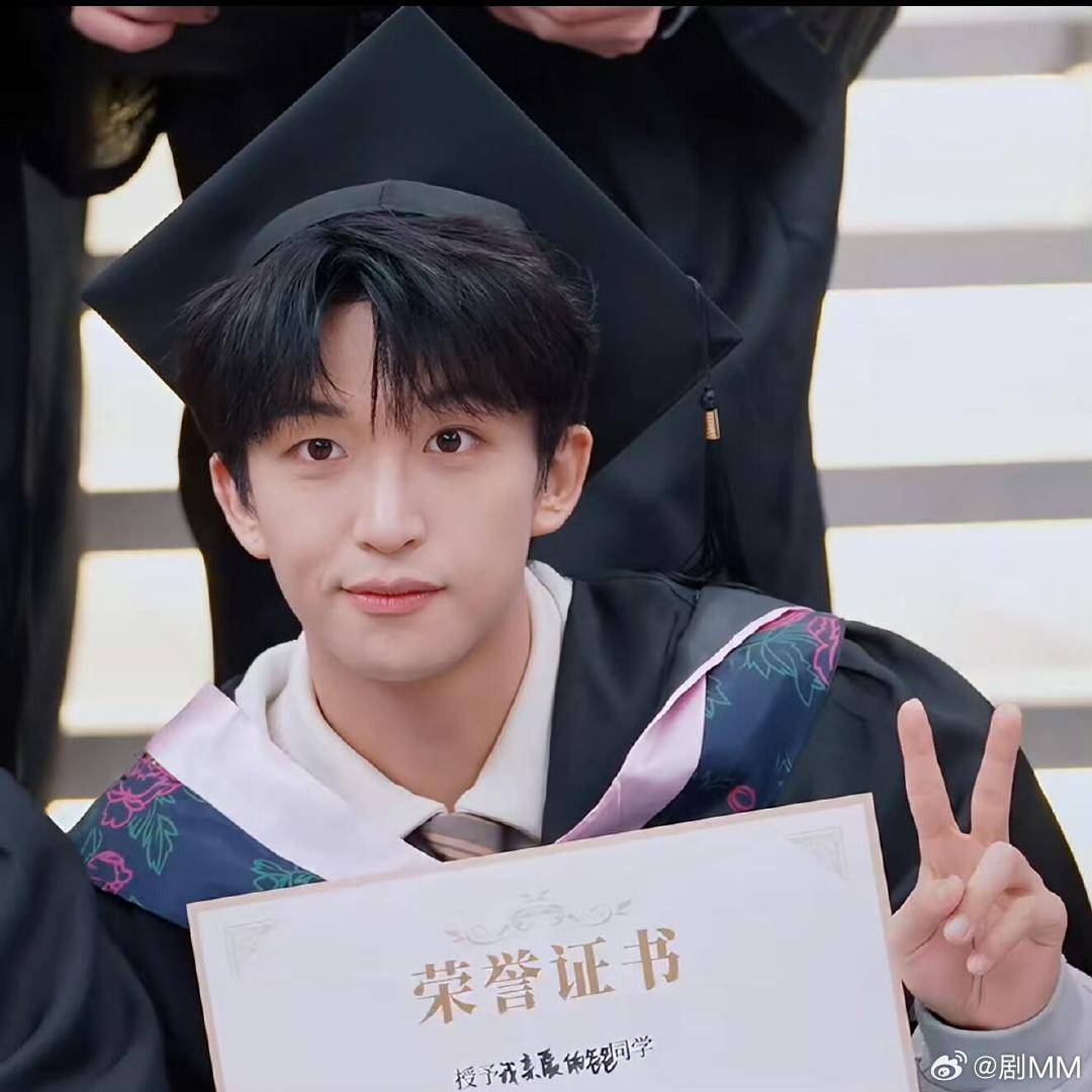 我选择优酷综艺当情人节解药 与其看朋友圈各种秀恩爱，不如看黄子弘凡的综艺《盒子里