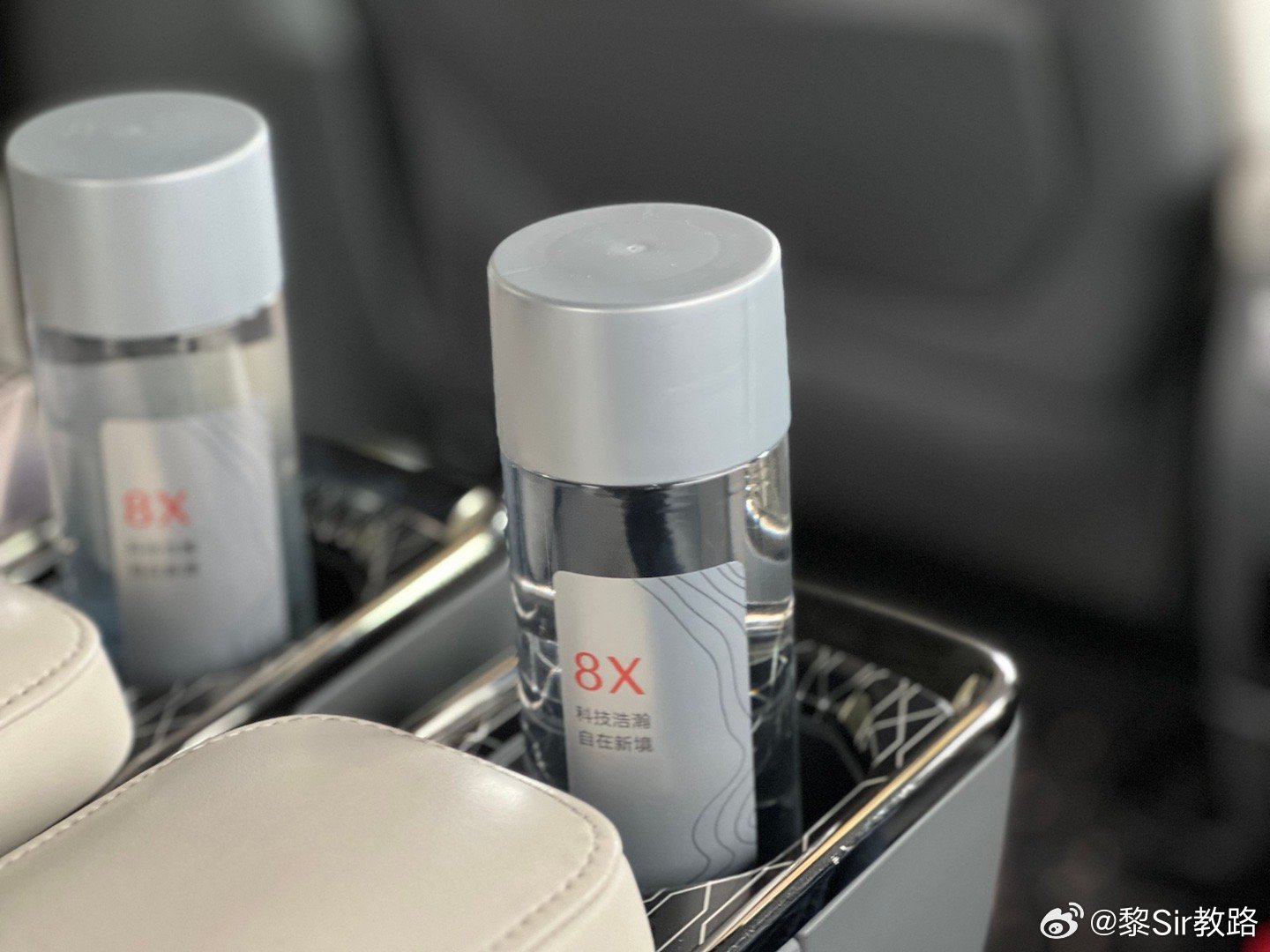 就是接个机，也细节满满，对了音乐也专门选了。极氪8x大v聊车 上海·上海虹桥国际