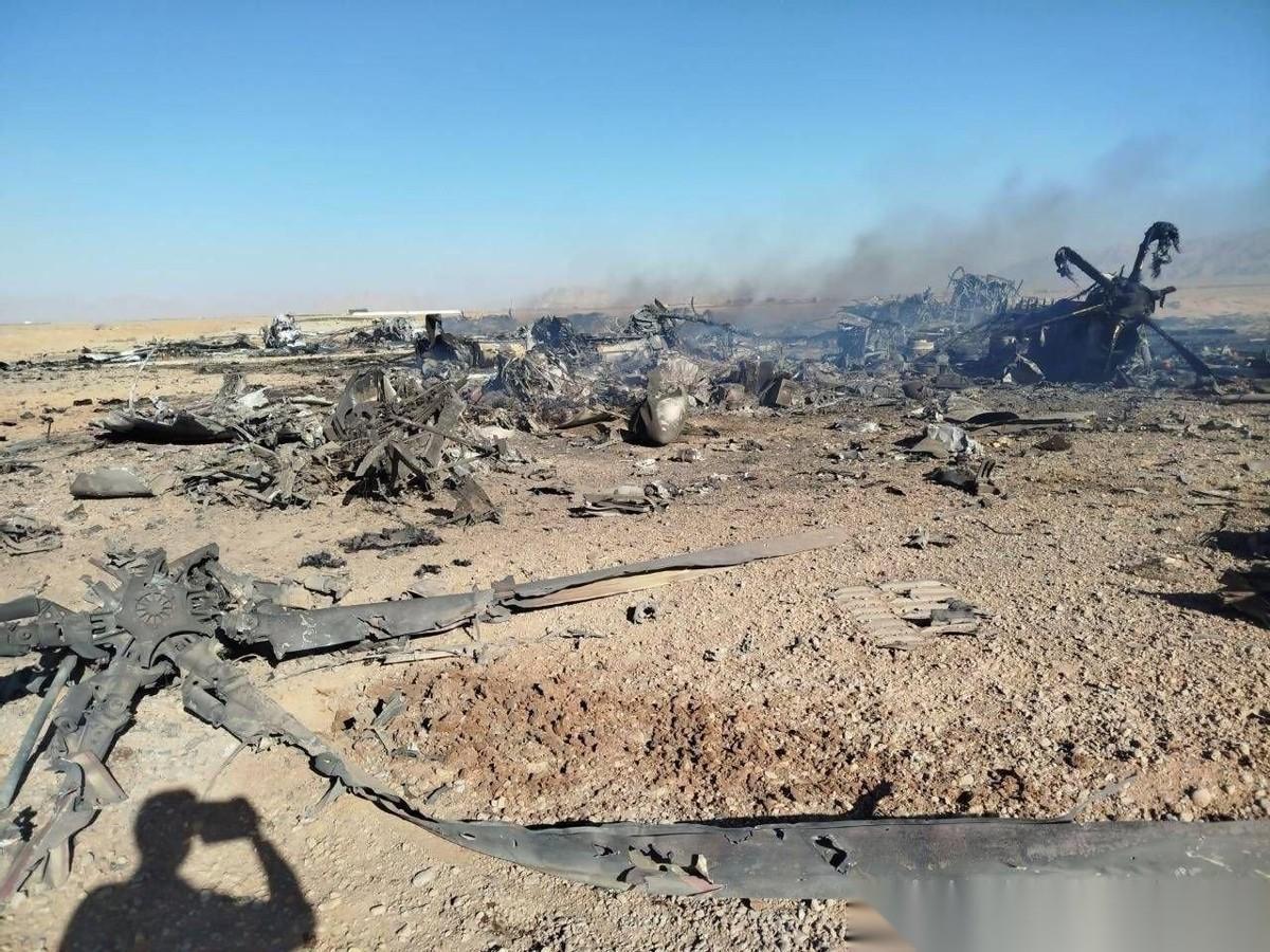 特朗普这回脸面算是彻底挂不住了！谁能想到，美军自己炸毁的运输机残骸里，居然还藏着