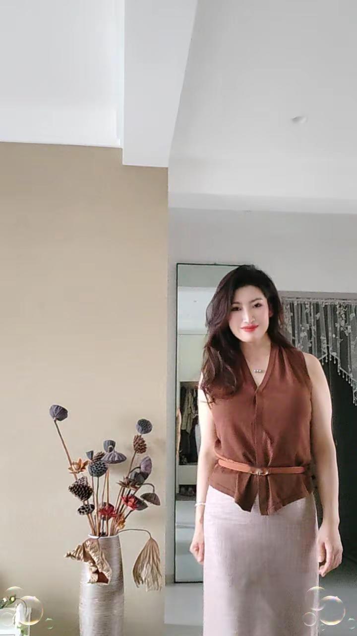 今日份极简穿搭