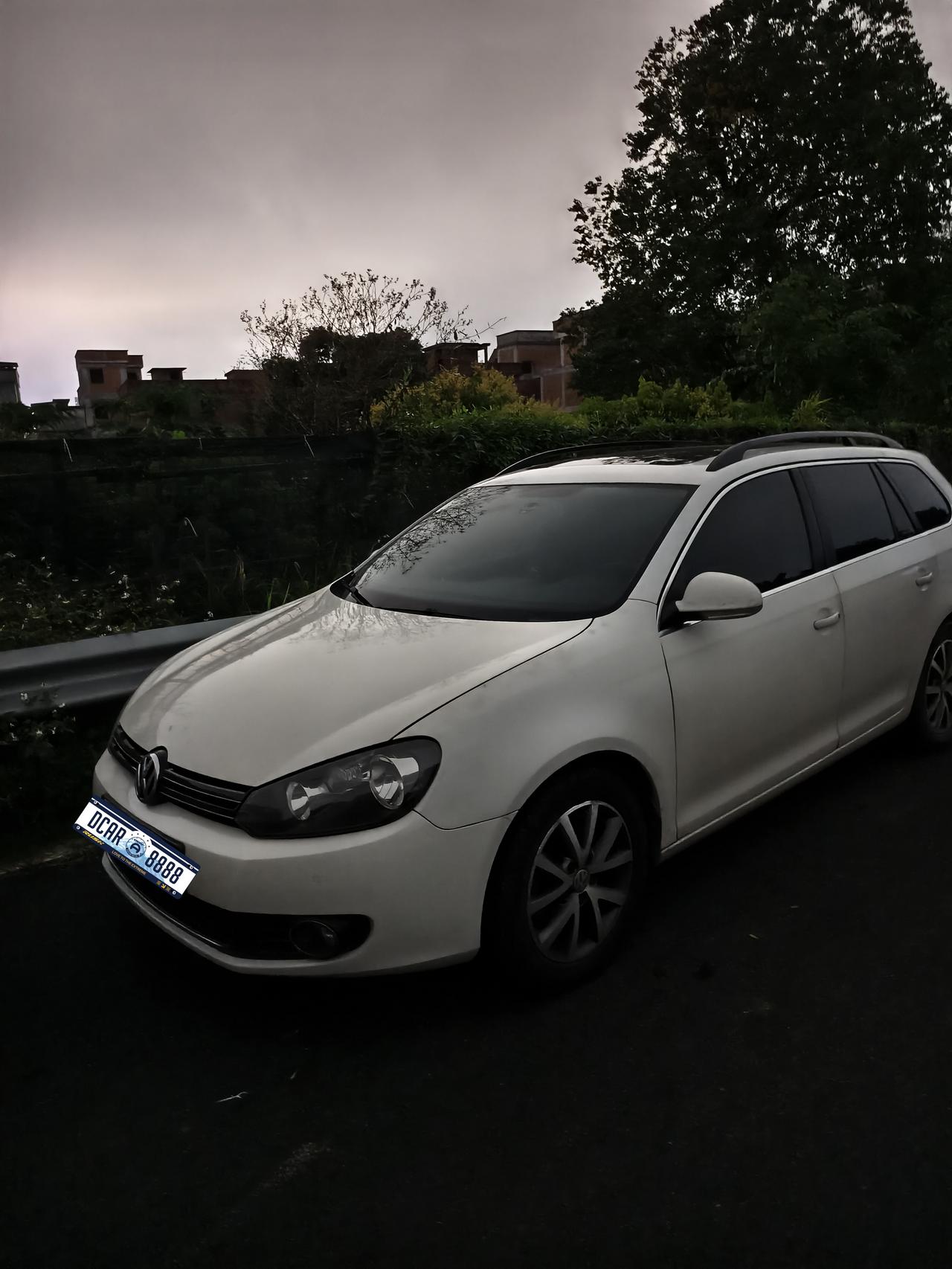 新车都打骨折了，我为啥还死磕二手车？
跟大伙唠唠实在的啊，现在新车价格卷成啥样了