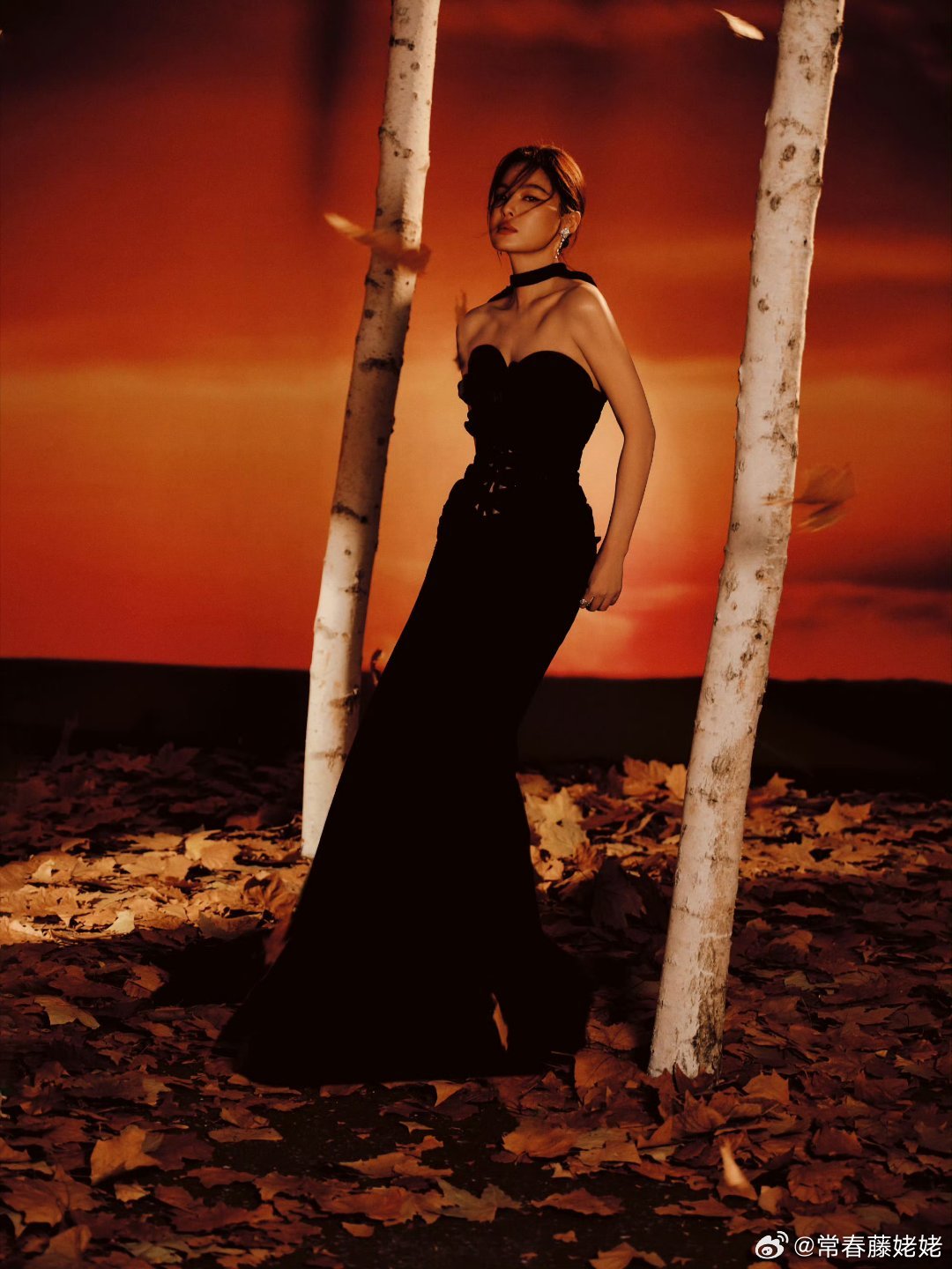 今天女明星穿了ES高定的是辛芷蕾和关晓彤，还有吗 