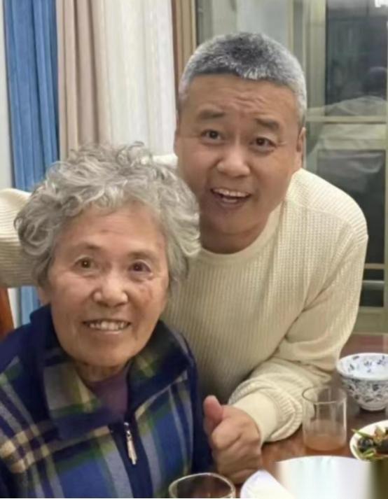 2015年，山东46岁男子投资失败，负债4600万，妻子带着孩子离开他，就在他绝