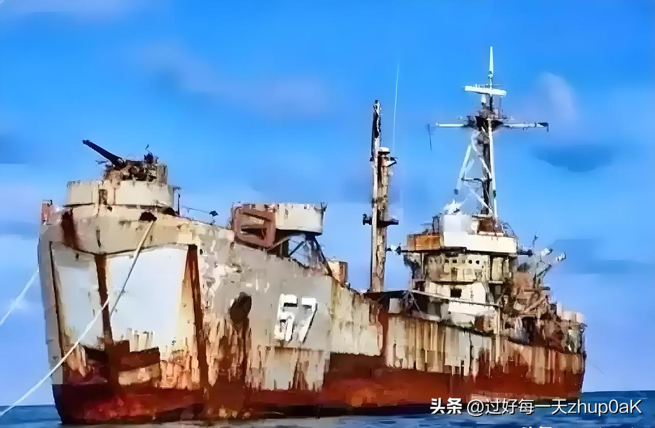 今早看新闻，菲律宾在中国海警执法的严密监视下，给”坐滩”仁爱礁的人员送补给……