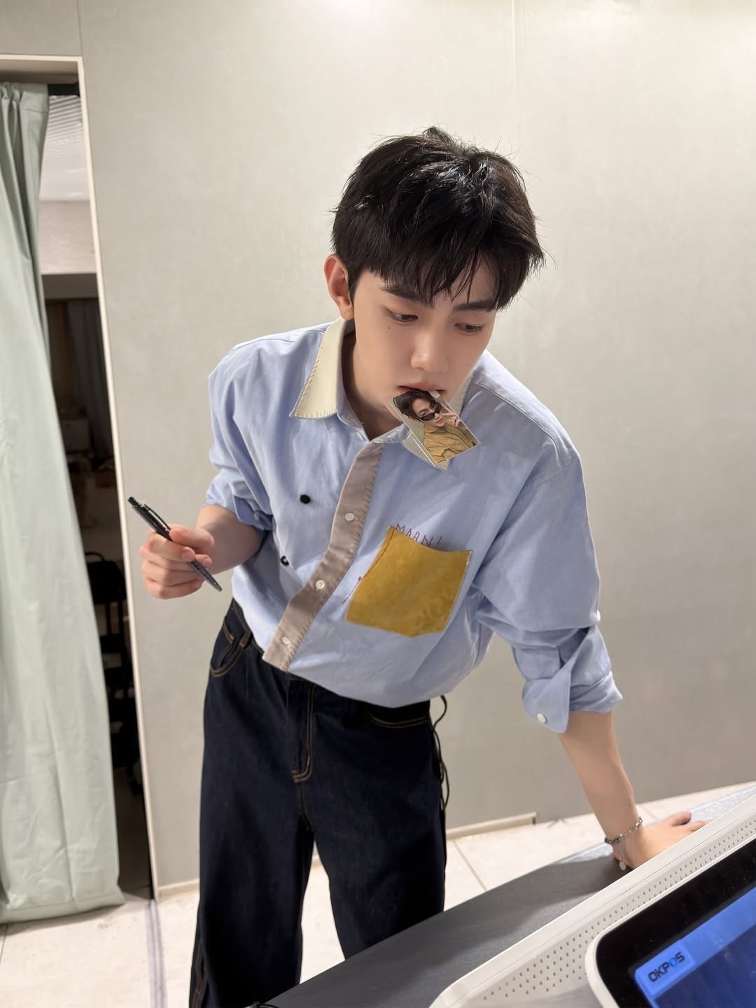 章昊唯一c位门面主舞韩维辰 尽好保安职责 