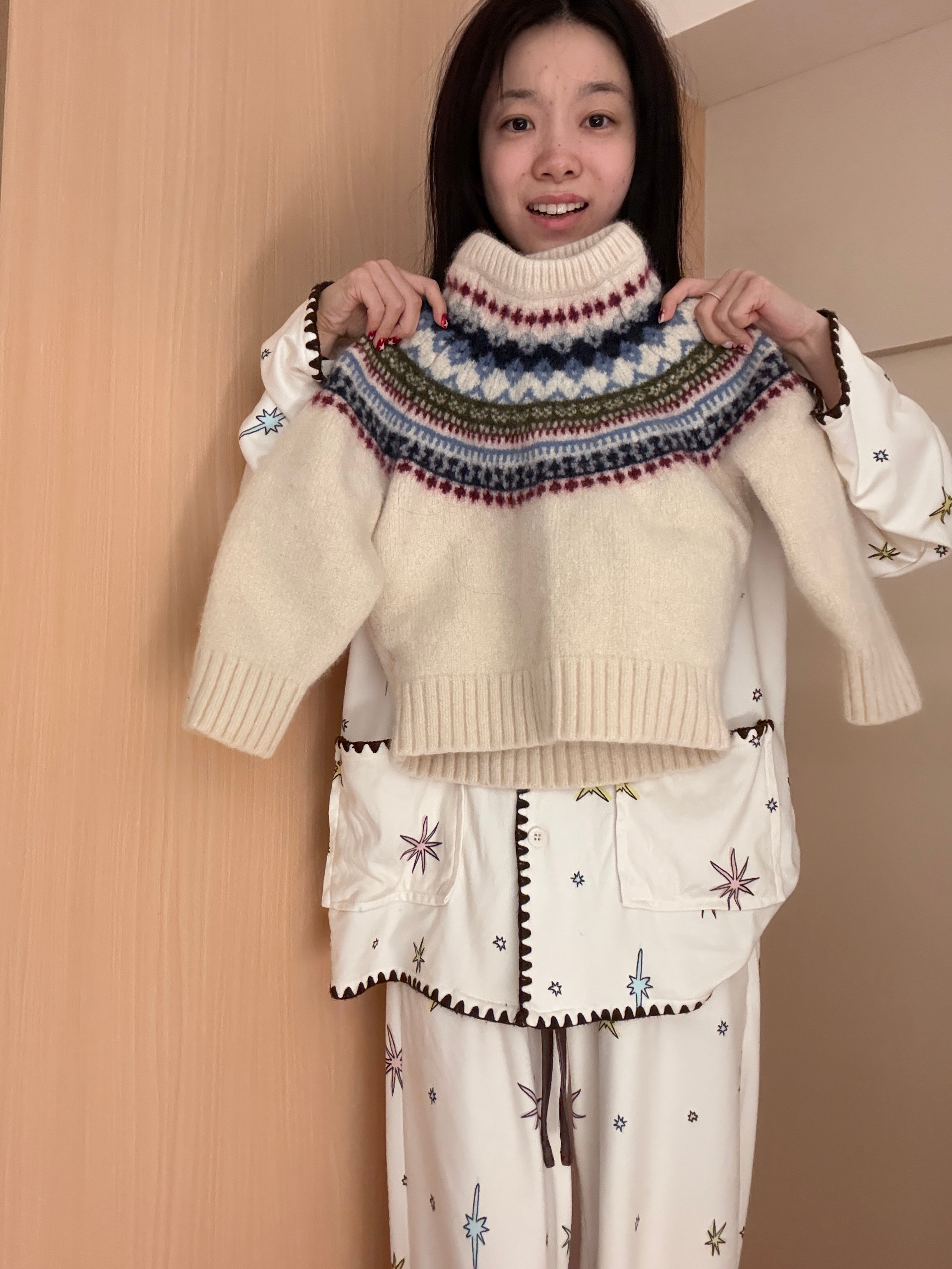我好好的一件毛衣[泪][泪][泪][泪][泪][泪]试过了 是没弹性的 没救了[