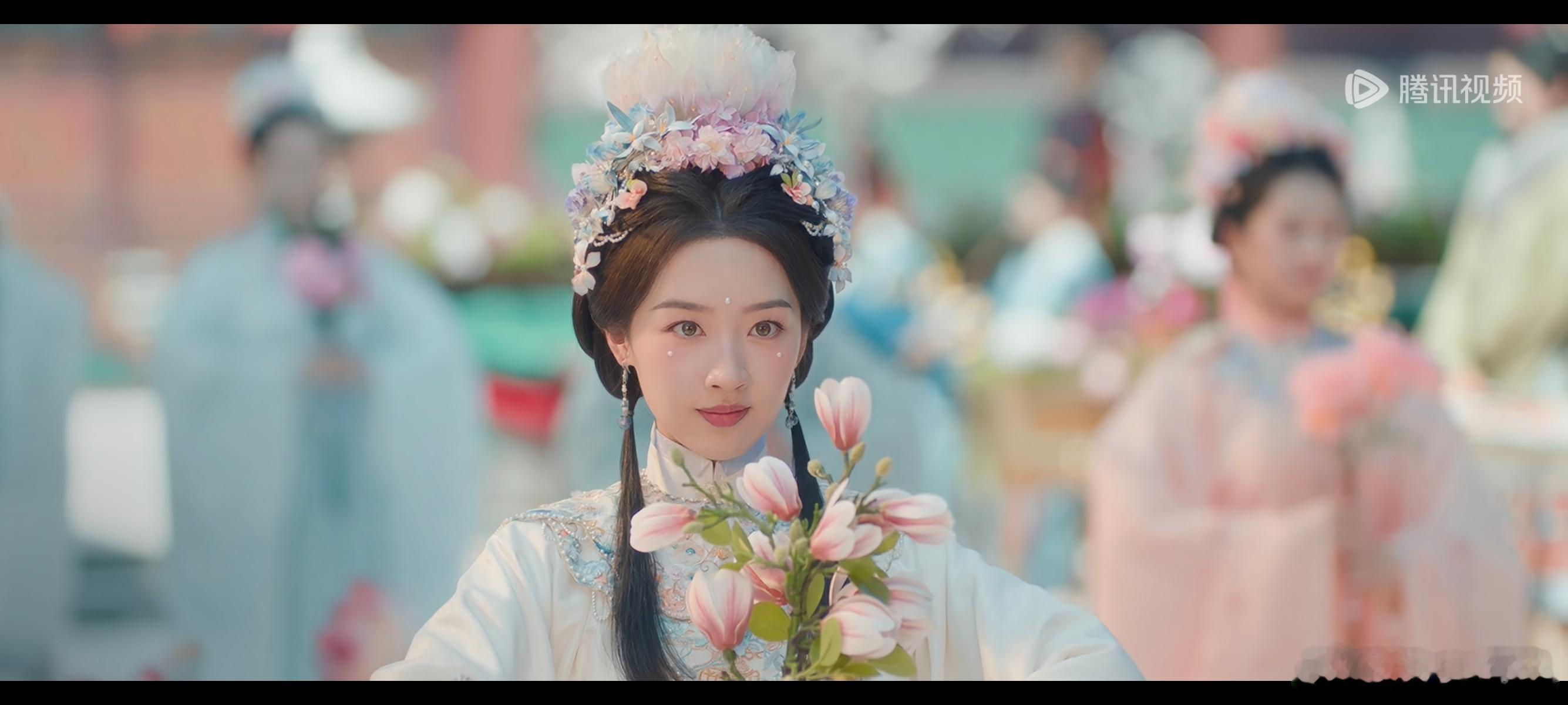 邓恩熙，后面两集情绪更多一点，前后有变化花开锦绣开播
