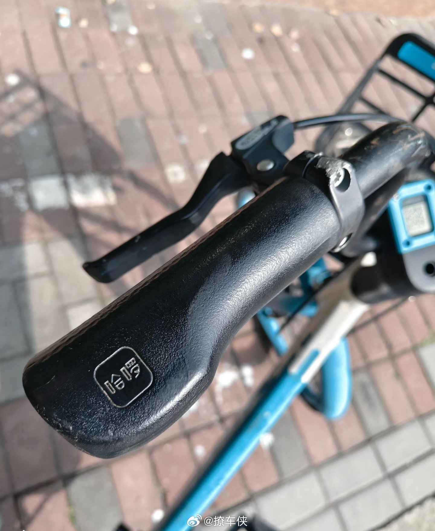 出门骑了一辆天选哈啰​整个刹车半坏状态​带阻力骑行20分钟​屁股要炸了 心率飙到