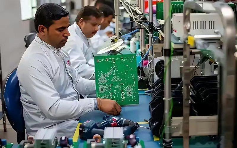 一个扎心的真相：印度本质上是在用中国资本、中国设备、中国技术、中国工程师，建造一