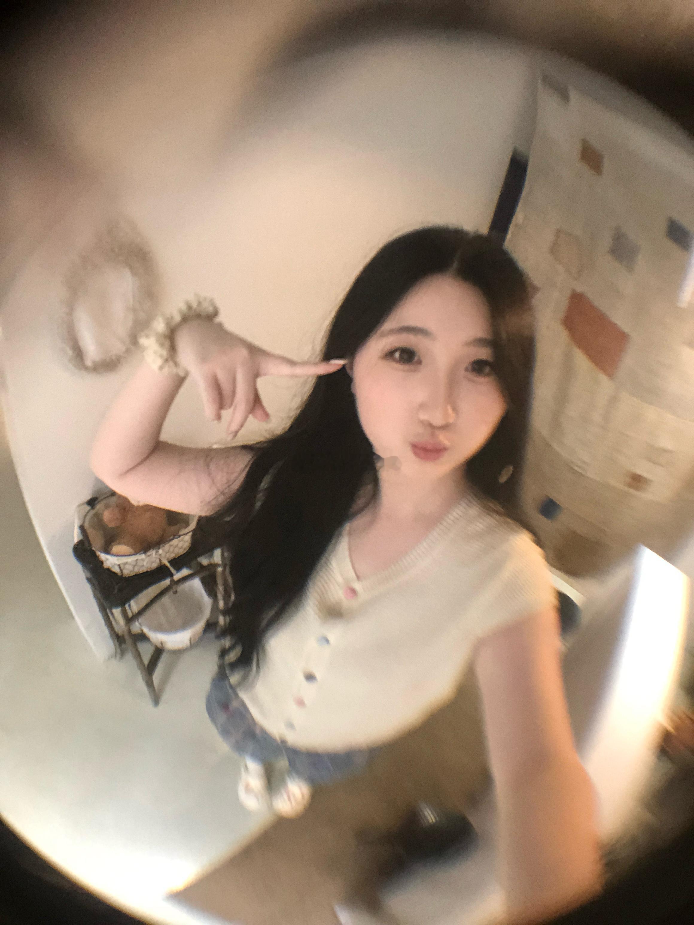 连续两天出门我已燃尽!约我请等下个月吧！ 