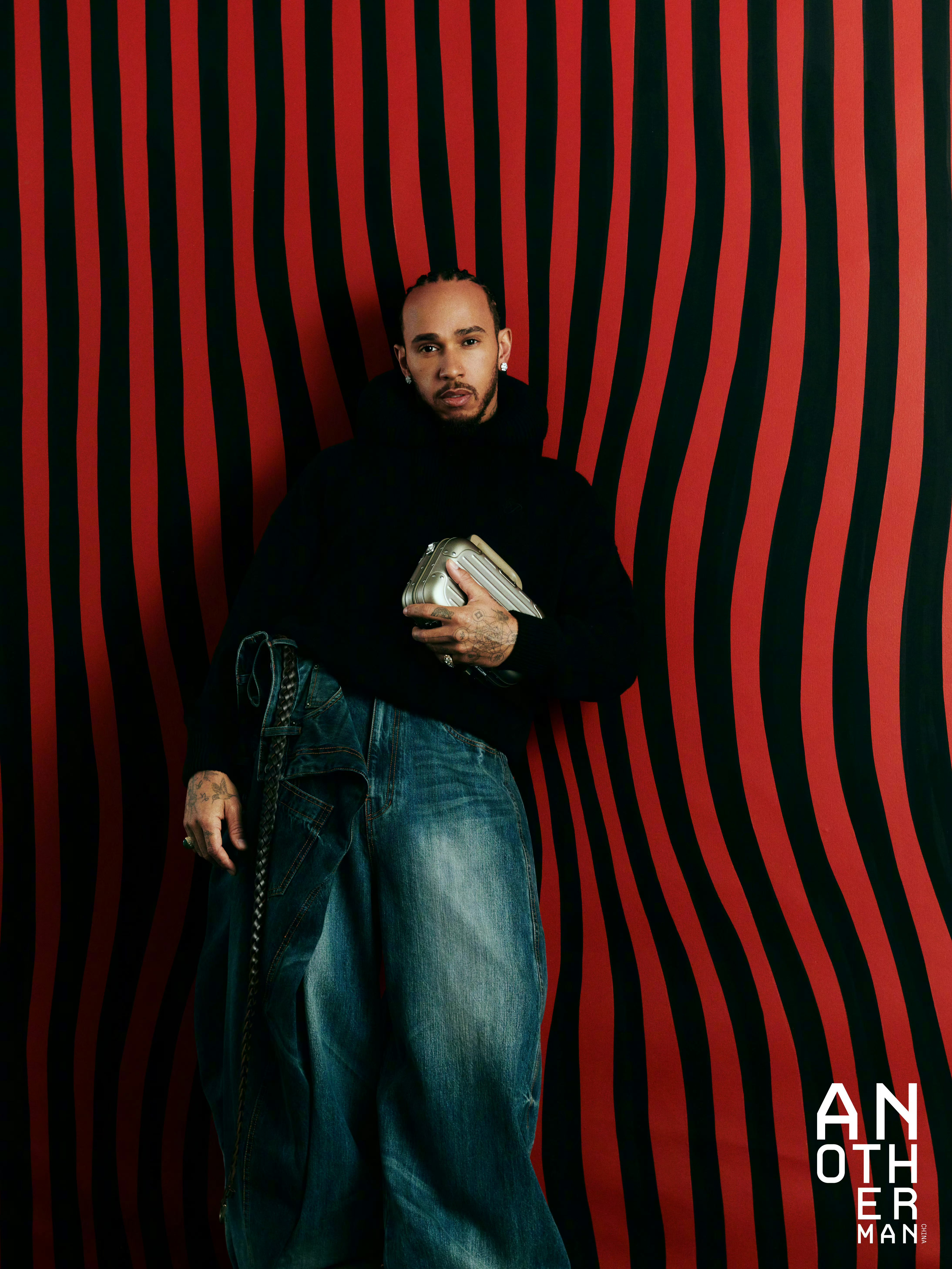 Another Man 中文版 Issue 17， RIMOWA 全球品牌大使刘