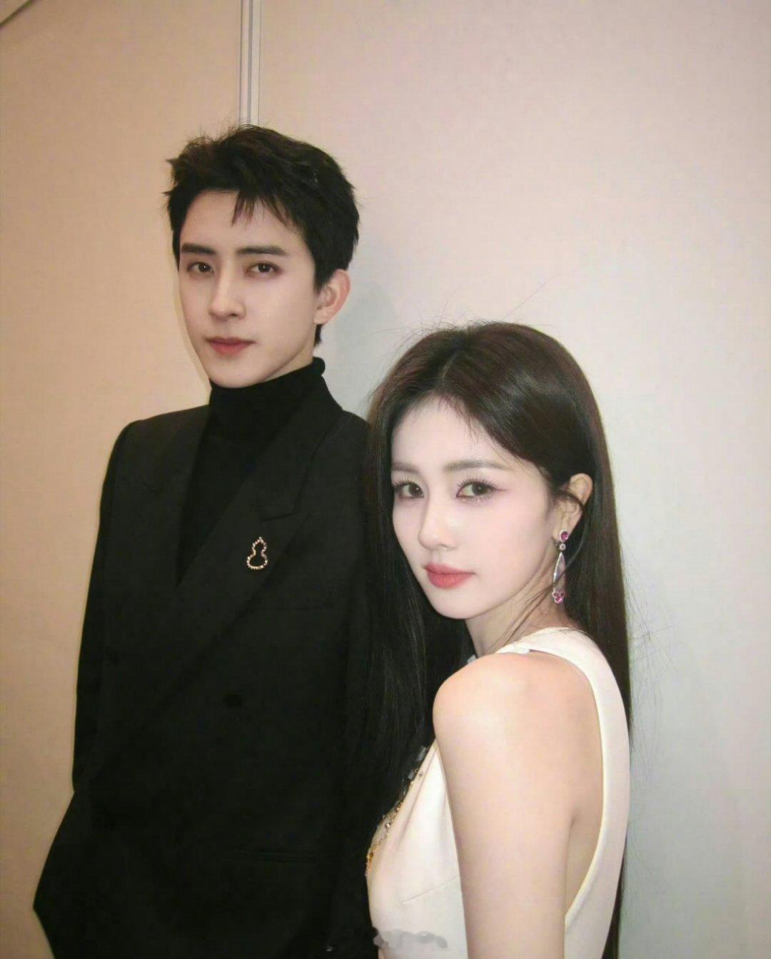 2025年即将迎来尾声了，今年还挺多剧CP的，这么多剧CP里面，如果让你选择一对