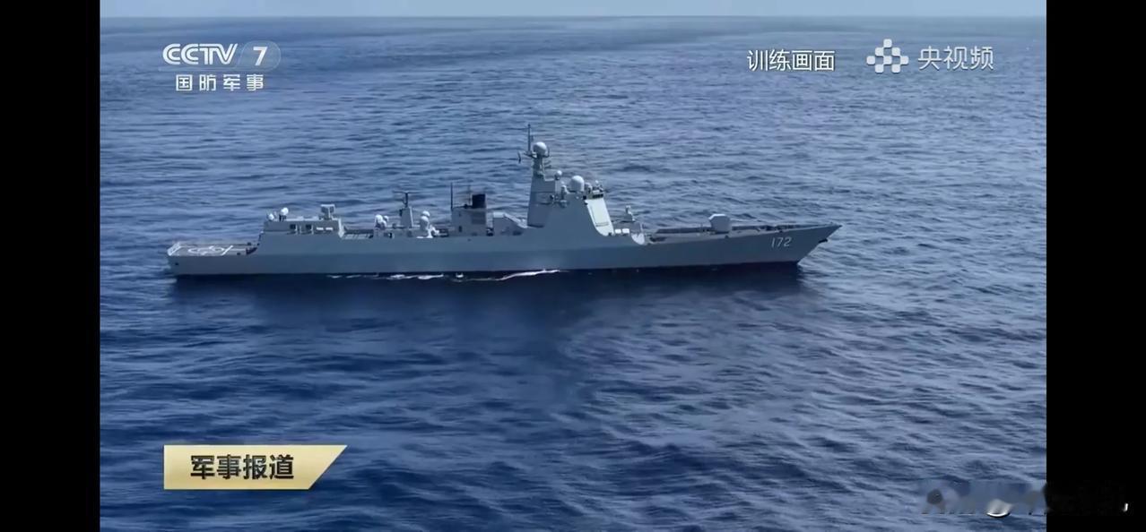 我国第49批护航编队出征仪式上，意外被它抢镜了，是个狠角色！

就在我国第49批