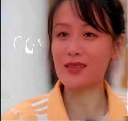 “女儿只会越来越漂亮。”田亮一条动态，直接把森碟送上热搜。

当初网友揪着森碟下