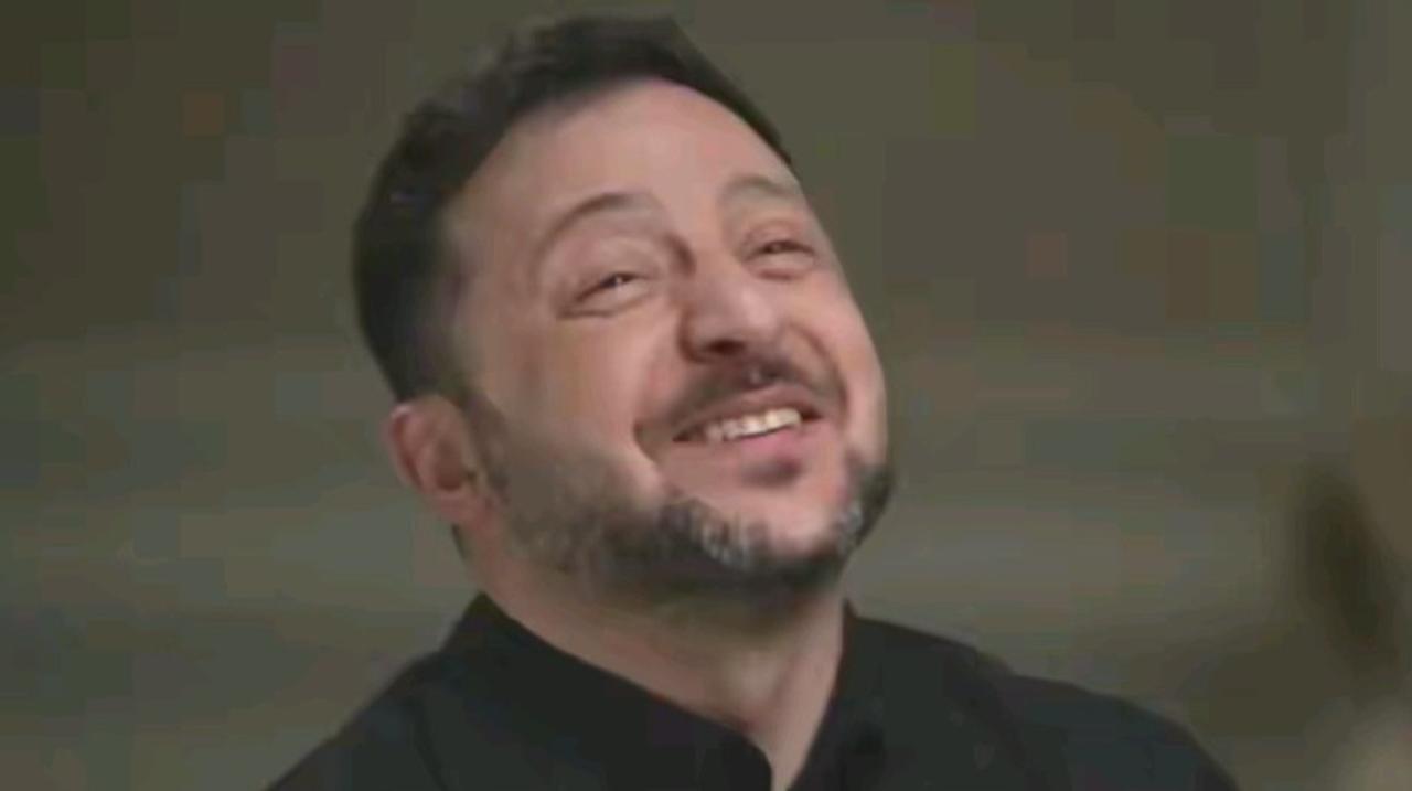 估计泽连斯基的心情比刚刚竞选获胜的匈牙利帝萨党领导人马扎尔还高兴。

一个长期亲