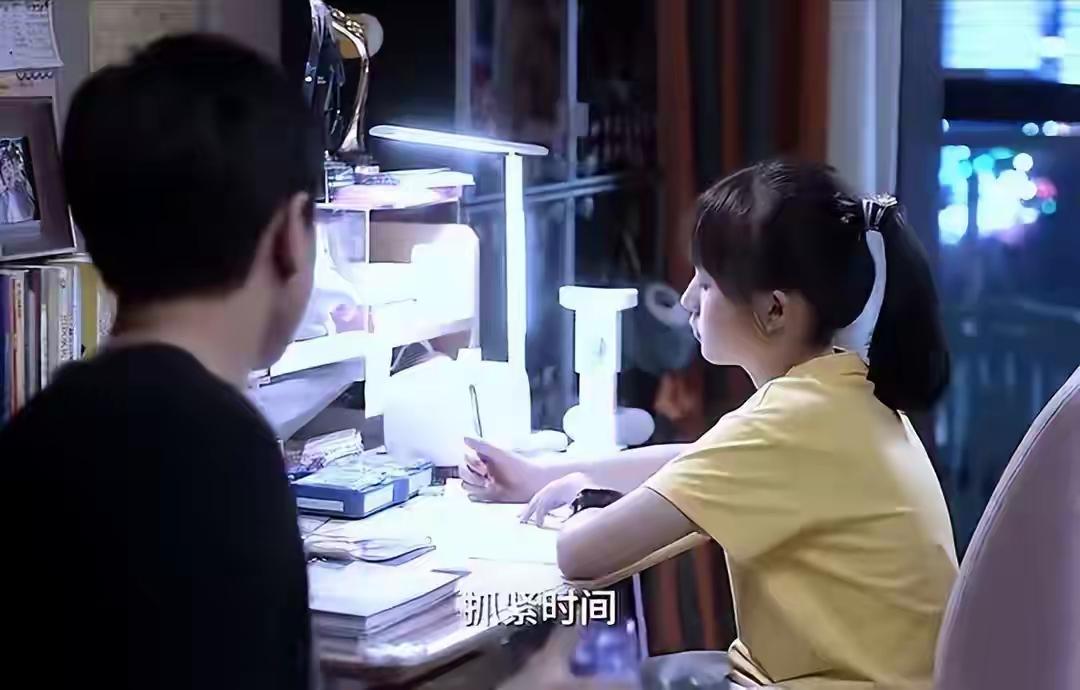 死磕刷题拼分数的老路已经行不通，十五五教育规划直接更新人才筛选标准，还盲目重金补
