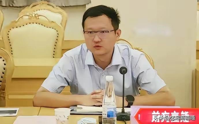 2026年3月24日晚，信达证券女研究员唐婵玉在上海出差期间，指控遭研究所所长左