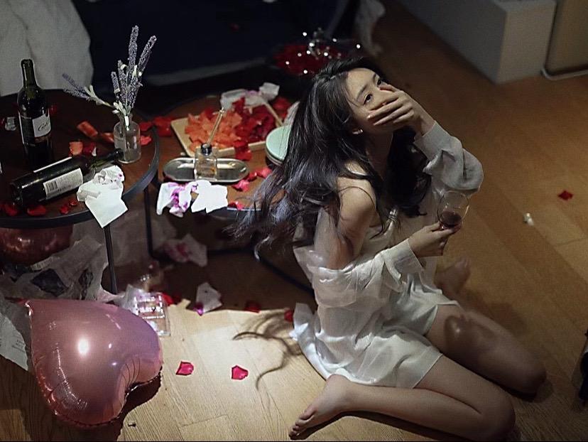 度娘都搜不到的小众文案“真的不想再爱了”1.“太早”2.“暮色回响”3.“断点 