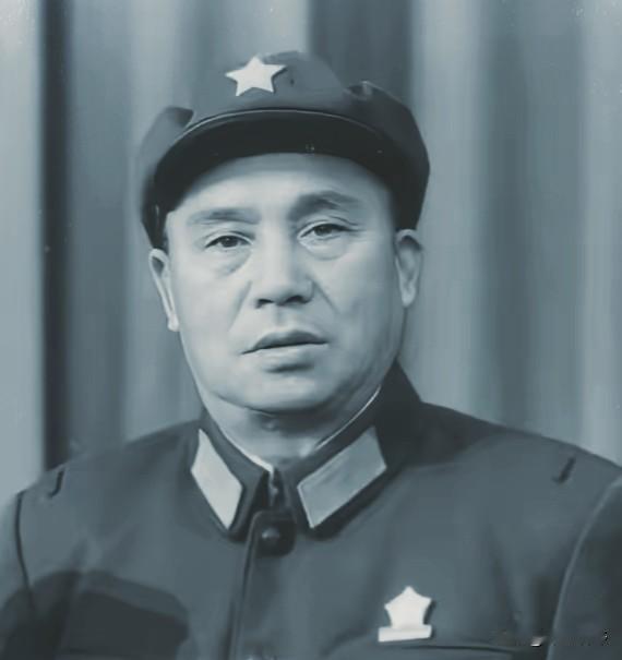 1947年，四野师长娶了老战友的遗孀带一子一女，新婚之夜，师长说把孩子们的姓都改