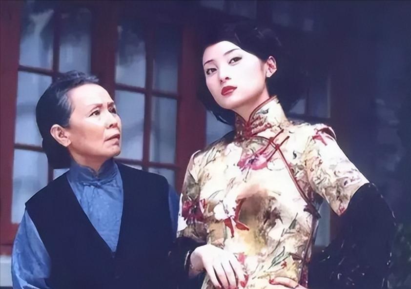 张宗昌部下看上了个妓女，赎身费3000元，去找张宗昌借钱，张宗昌一听，哈哈大笑：