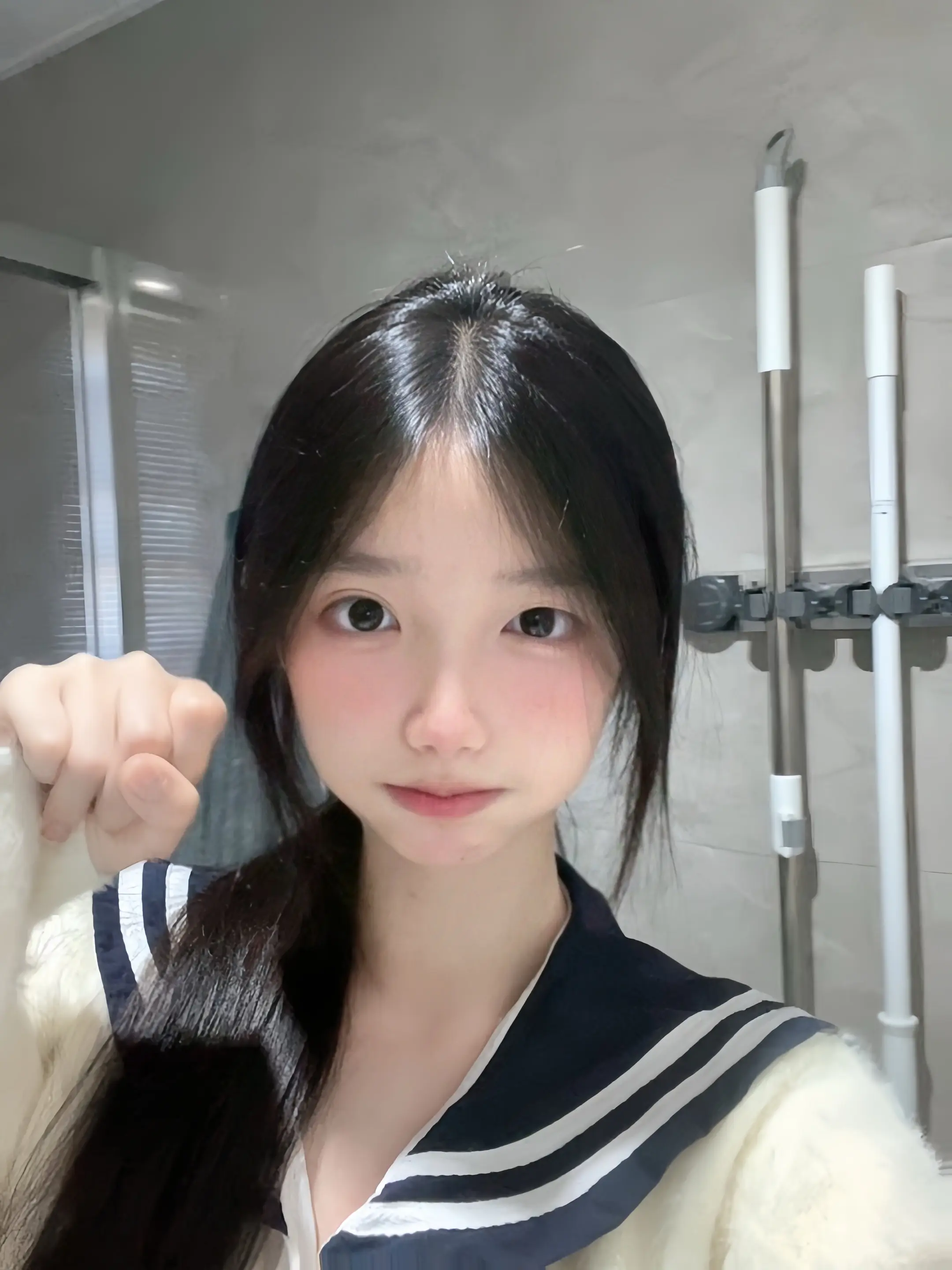 在吗 你的身边能只有我吗