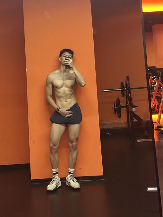 你的传说～今天像条黑鱼🐟一整跟刺