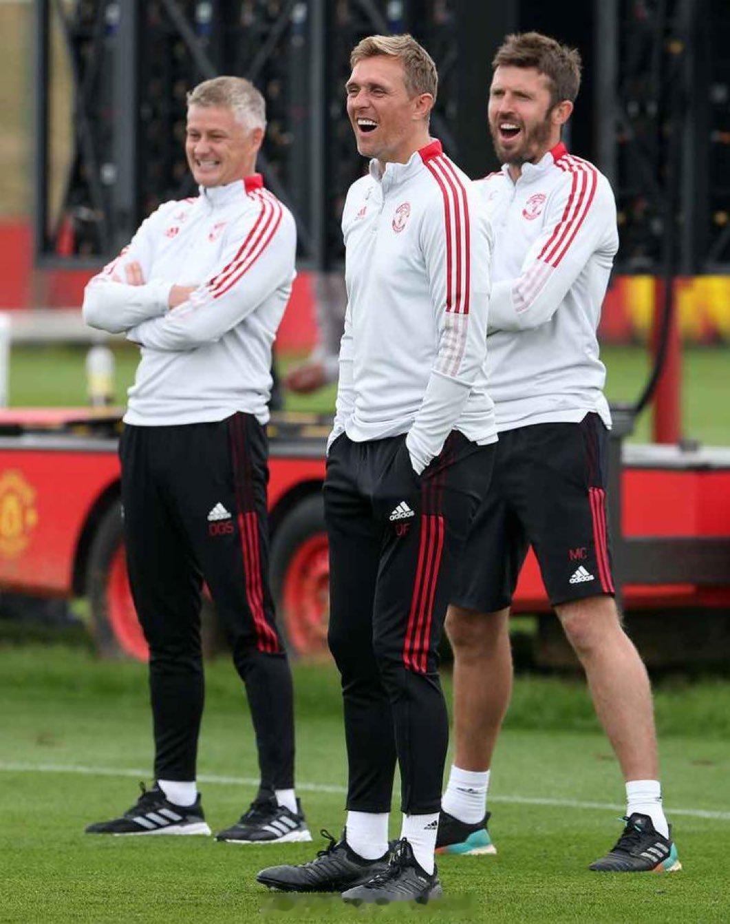 啊哈，都有机会！曼联主帅