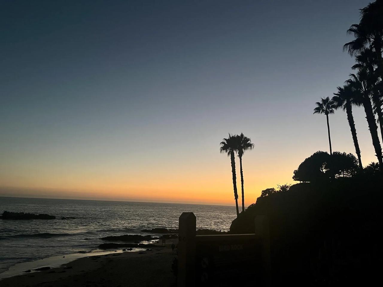 五十多岁了，还能既要又要吗？
一年前，刚来的时候找了个伴，对我很好，没让我花什么