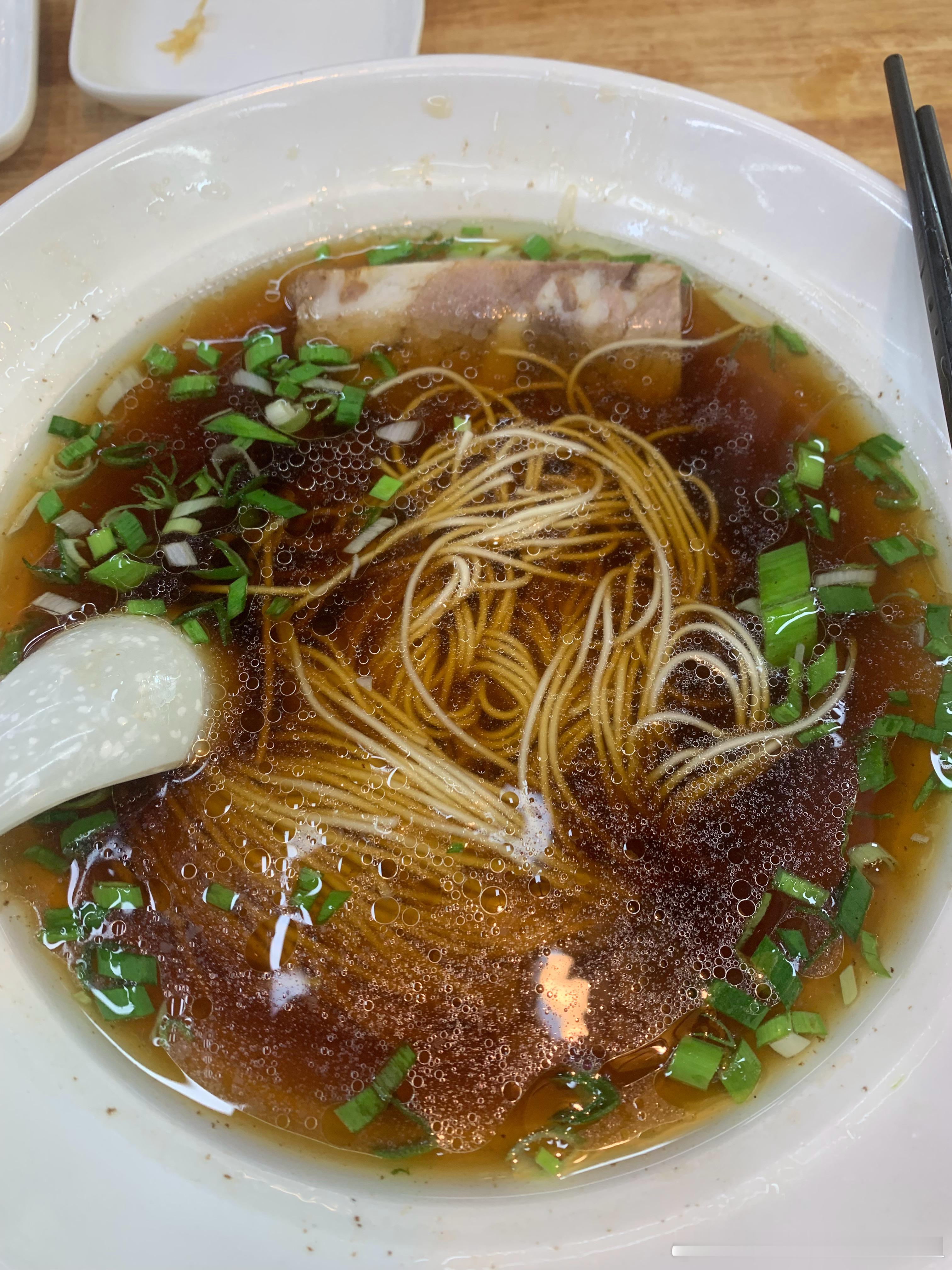 苏州土著知道这两碗的含金量[苦涩]  ​​​