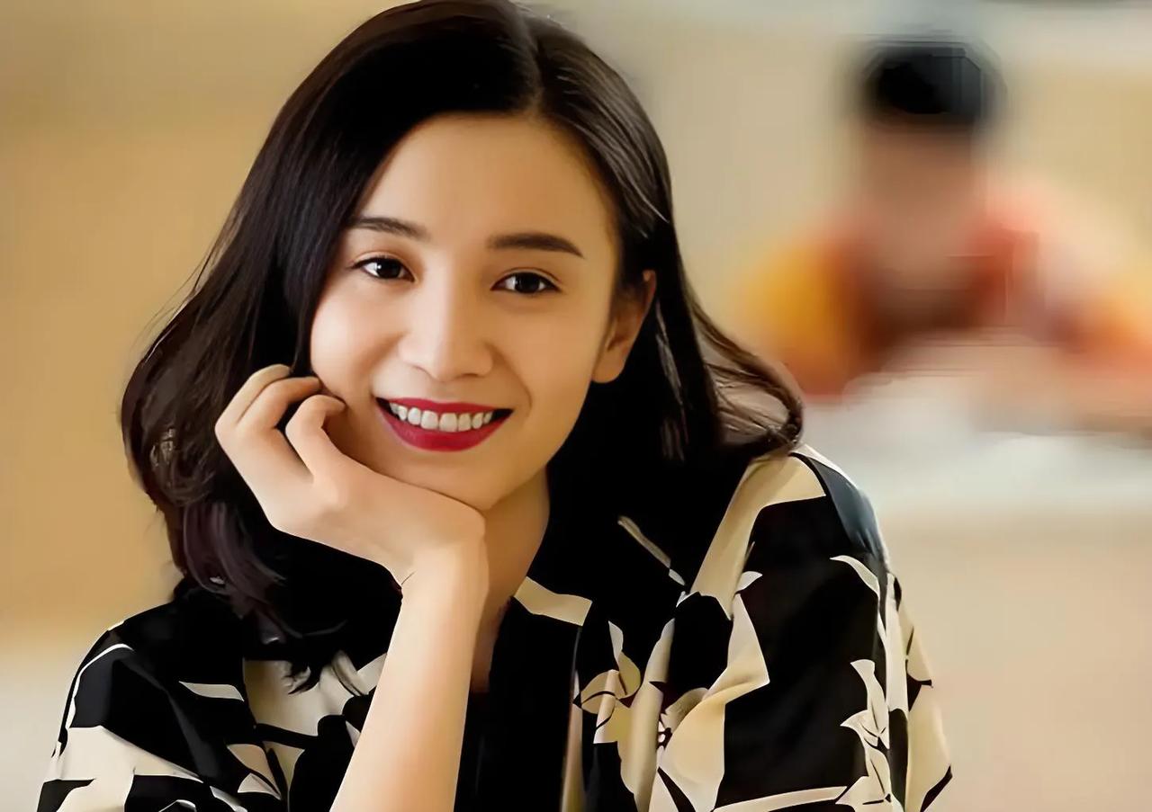 演员，宋佳说，我能演《闯关东》是捡漏了。因为这部电视剧要在东北拍，当时的环境太艰