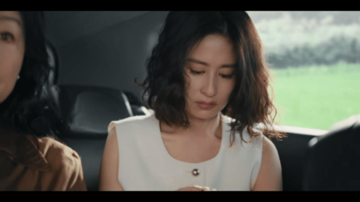 颖儿演出了妈妈的生育痛电视剧小芳 本来只是普通追剧，却被颖儿这段戏狠狠戳中，细微