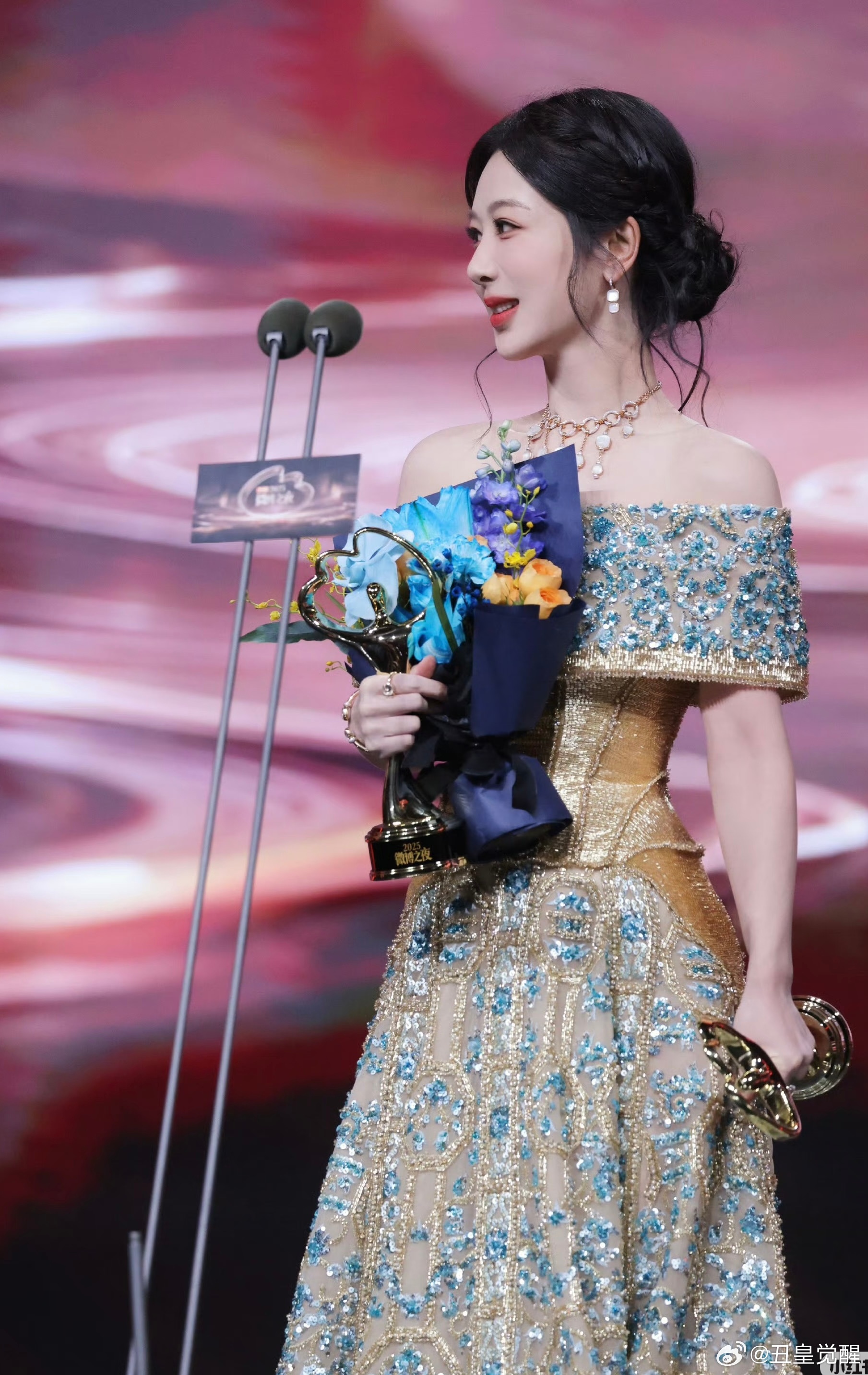 金鹰奖随着昨天白玉兰奖的颁出，八月份金鹰奖继续，诸位金鹰女神们2026金鹰奖到底