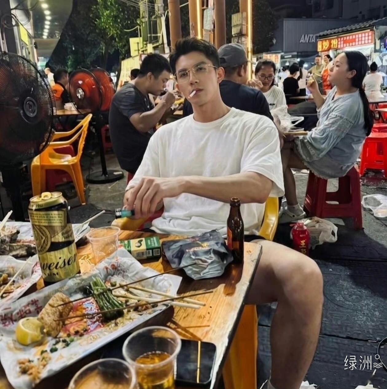 冬天花败，春暖花开； 有人离去，有人归来  ​​​