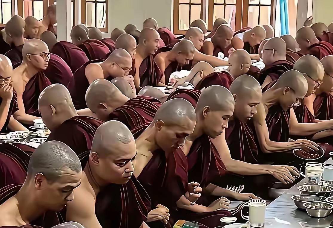 如今不少人对部分僧人现状颇有看法，觉得一些出家人看似不事劳作，被视作不劳而获。不