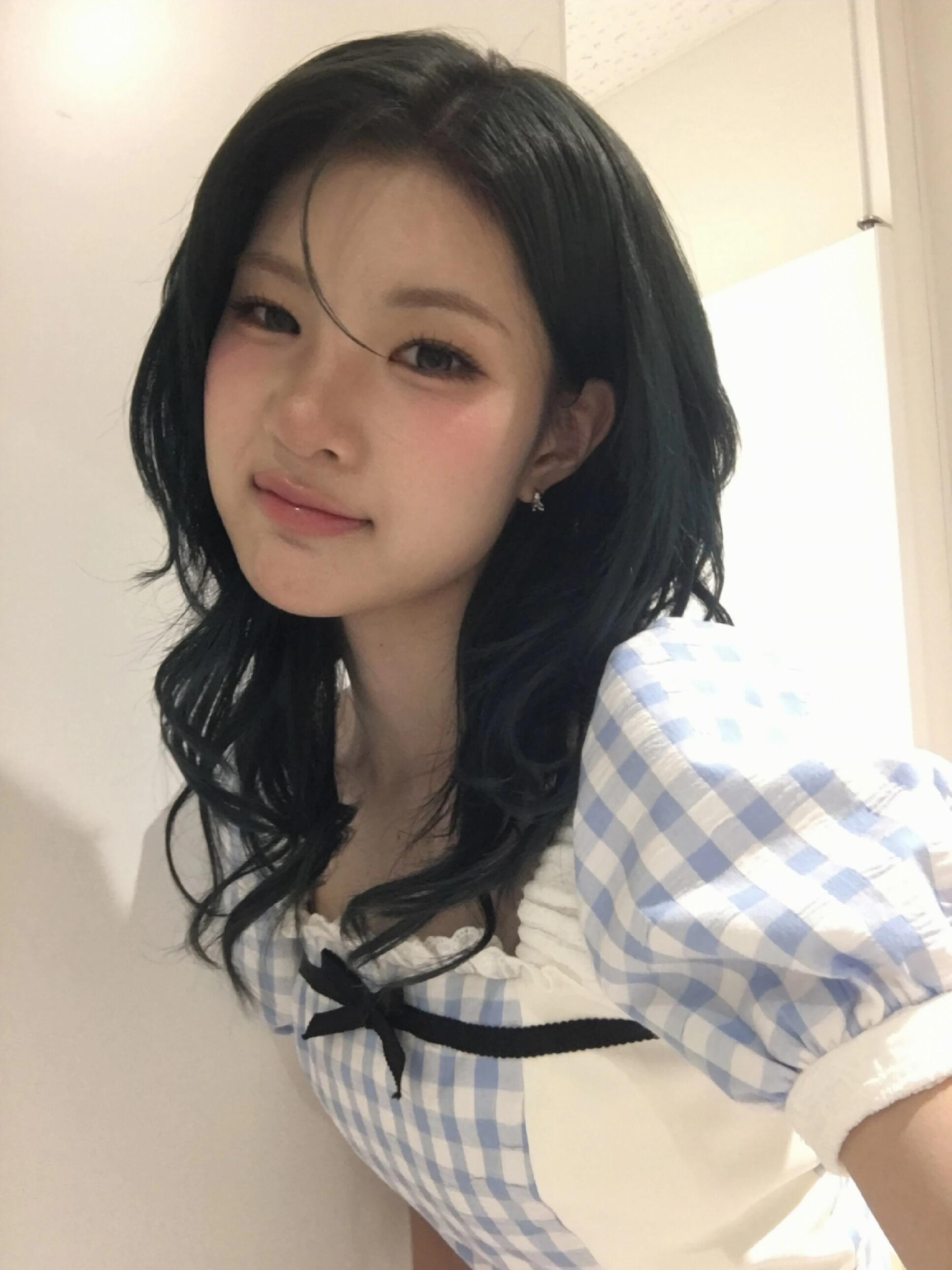 我喜欢这个又帅又俊又美的女孩…… 