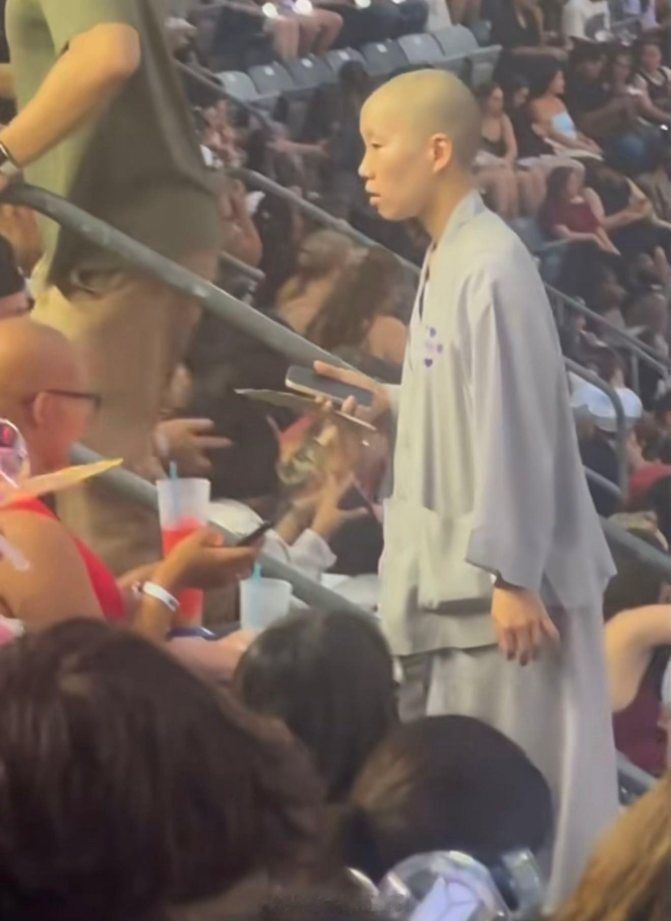 尼姑也看BTS bts有让尼姑还俗的魅力 