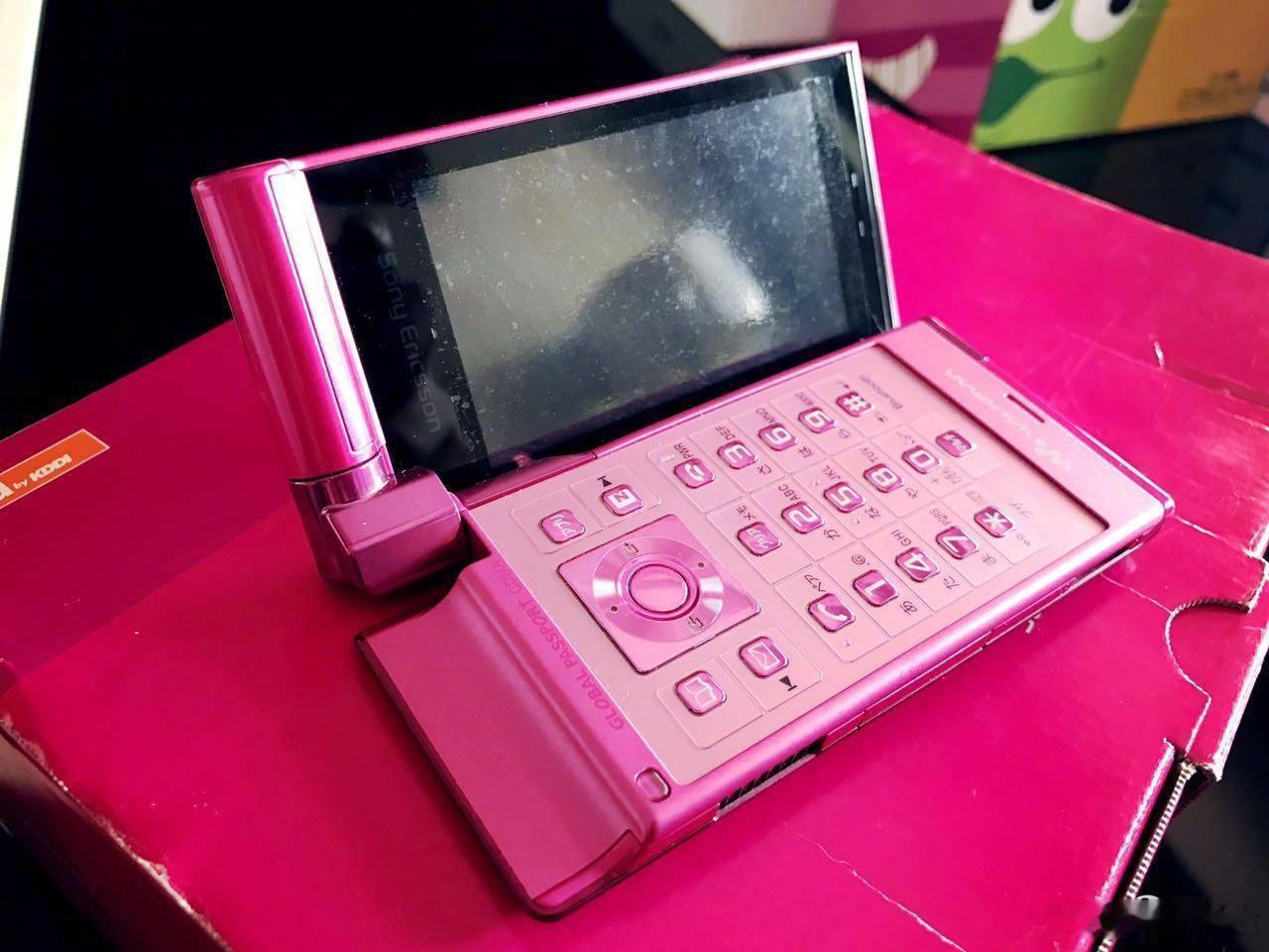 怀旧小抽屉 索爱 W 翻盖系列索爱，一个久远的名字，Walkman 系列，滑盖系