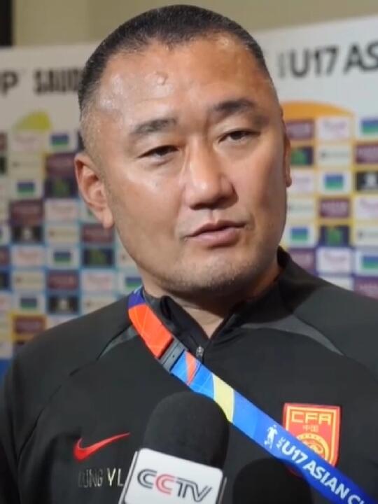 记者：上村长文总结，有自我反思+告别意味