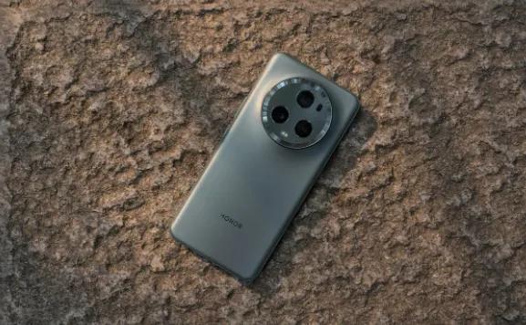 降价风暴来袭！昔日旗舰王者荣耀Magic5 Pro直降1900元，亲民价格引爆高