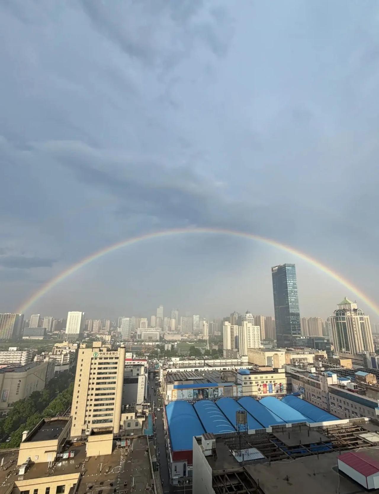石家庄实施超大彩虹🌈双彩虹 城市彩虹奇遇