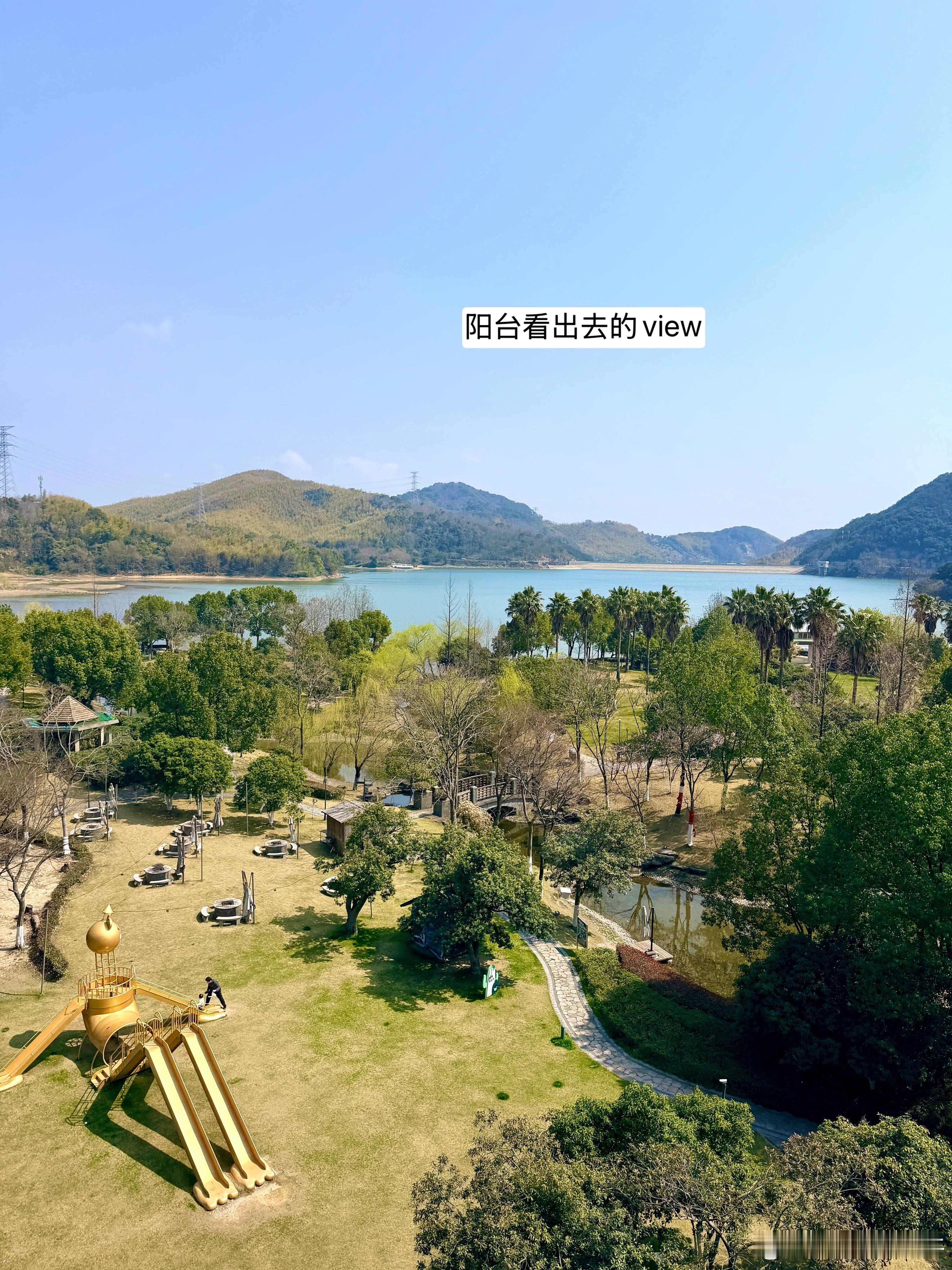 马上五一啦～准备把最近住的亲子酒店都分享出来给大家一个参考！上个月在宁波出差，顺